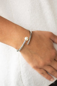 industrial-impact-white-bracelet-paparazzi-accessories