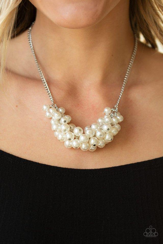 grandiose-glimmer-white-necklace