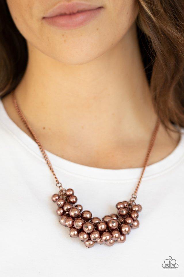 grandiose-glimmer-copper-necklace-paparazzi-accessories