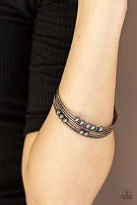 stack-challenge-black-bracelet-paparazzi-accessories