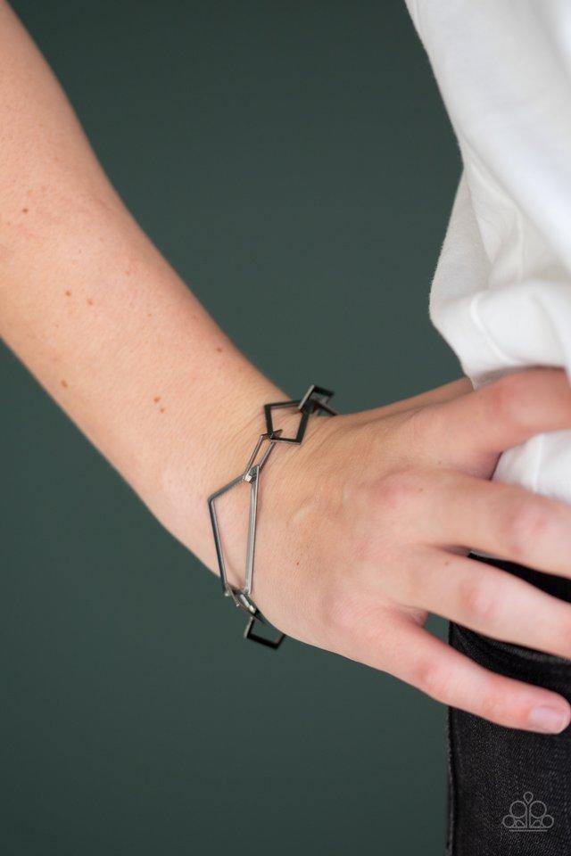 shattered-shine-black-bracelet-paparazzi-accessories