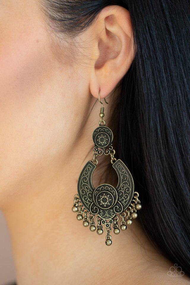 sunny-chimes-brass-earrings-paparazzi-accessories