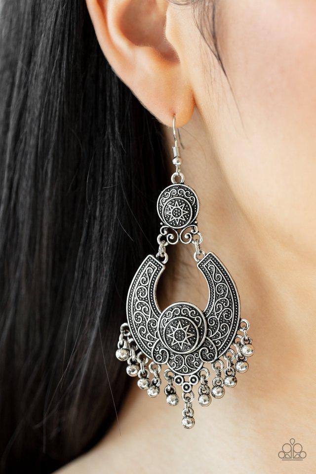 sunny-chimes-silver-earrings