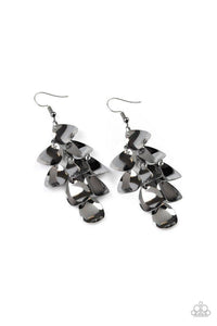 Resplendent Reflection - Black Earrings - Paparazzi Accessories - Sassysblingandthings