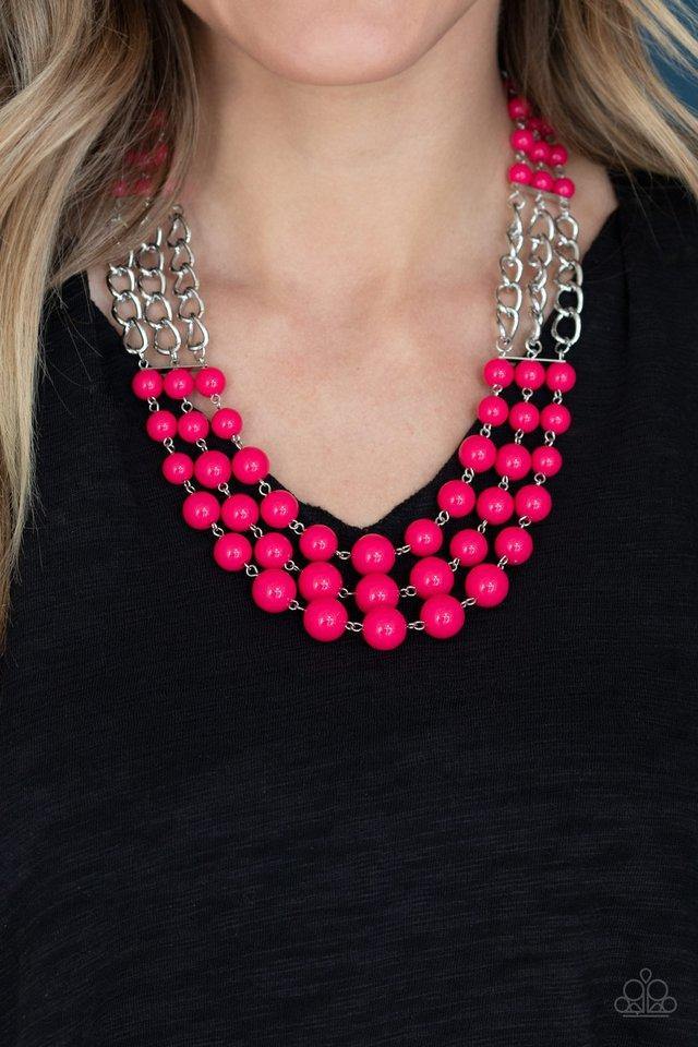 a-la-vogue-pink-necklace