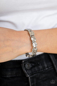 hammered-harmony-silver-bracelet