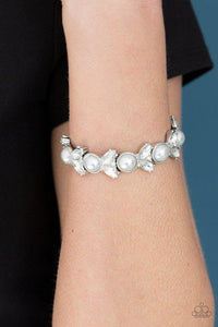 opulent-oasis-white-bracelet