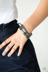 basic-bauble-black-bracelet