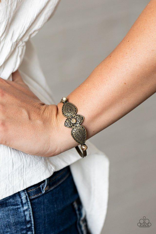 flourishing-fashion-brass-bracelet
