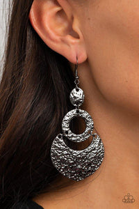 shimmer-suite-black-earrings