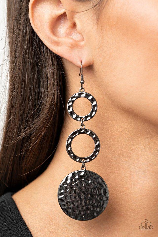 blooming-baubles-black-earrings