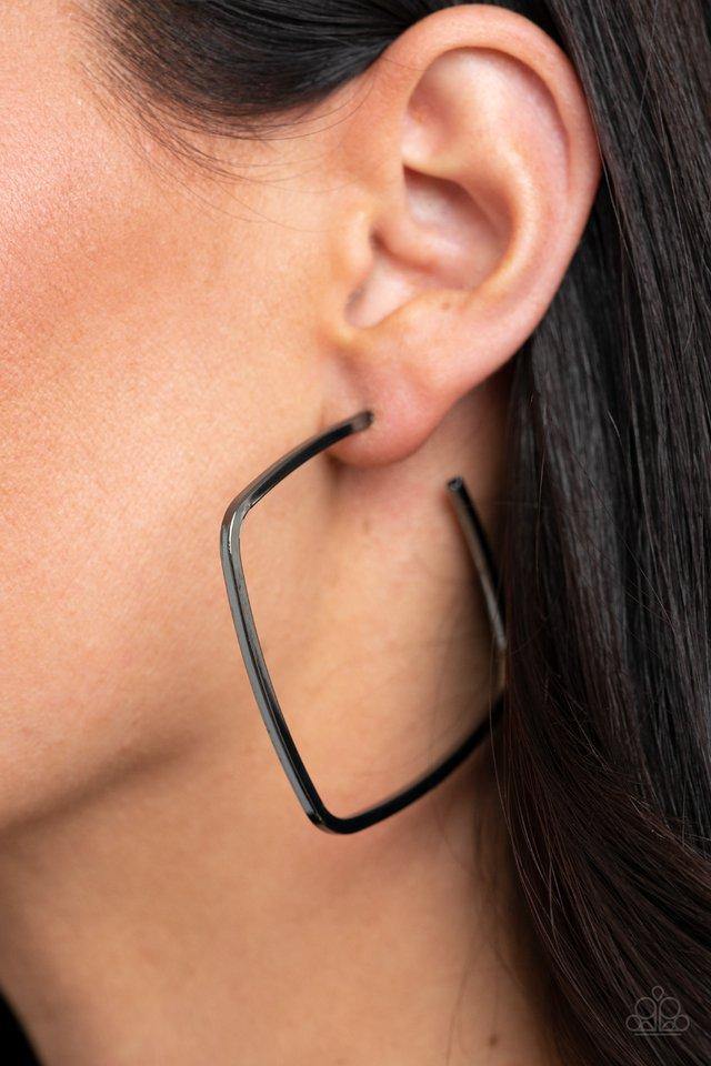 brazen-beauty-black-earrings