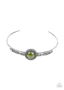 PIECE of Mind - Green Bracelet - Paparazzi Accessories - Sassysblingandthings
