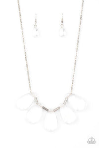HEIR It Out - White Necklace - Paparazzi Accessories - Sassysblingandthings