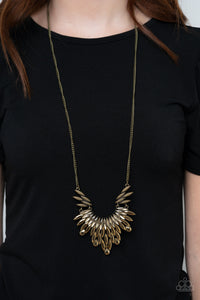 Leave it to LUXE - Brass Necklace - Paparazzi Accessories