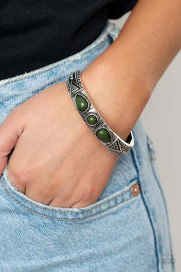Radiant Ruins - Green Bracelet - Paparazzi Accessories - Sassysblingandthings