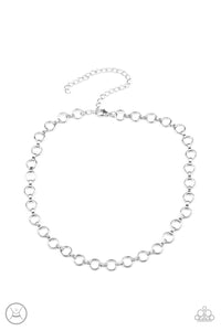 insta-connection-silver-necklace-paparazzi-accessories