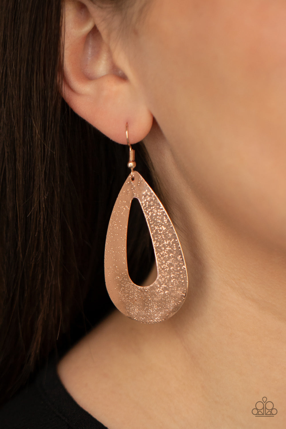 Hand It OVAL! - Rose Gold Earrings - Paparazzi Accessories
