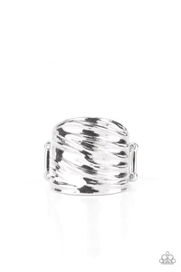 easily-swayed-silver-ring-paparazzi-accessories