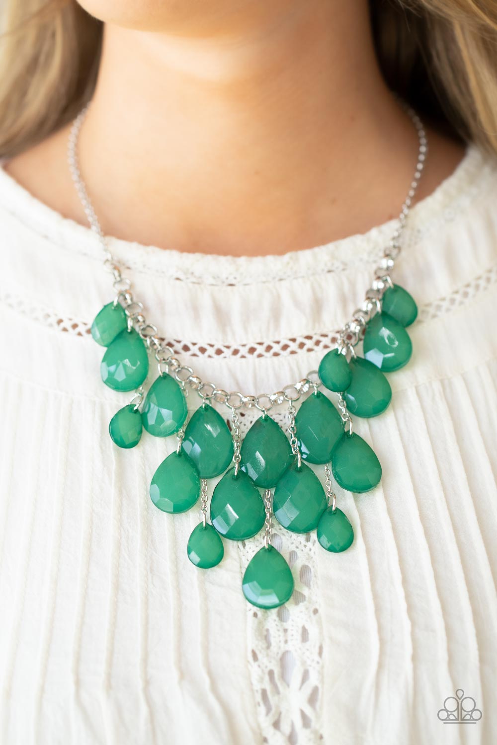 Front Row Flamboyance - Green Necklace - Paparazzi Accessories