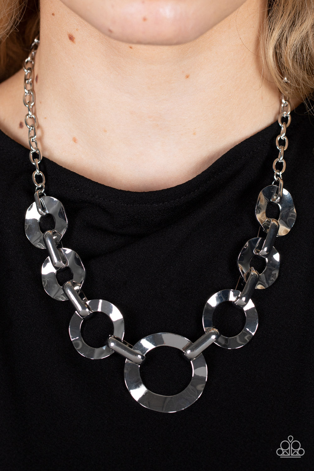 Mechanical Masterpiece - Silver Necklace - Paparazzi Accessories