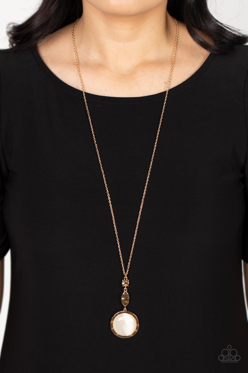 Magic Carpet Cruise - Gold Necklace - Paparazzi Accessories