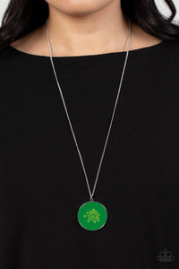 Prairie Picnic - Green Necklace - Paparazzi Accessories