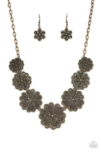 basketful-of-blossoms-brass-necklace-paparazzi-accessories