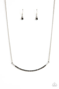 collar-poppin-sparkle-silver-necklace-paparazzi-accessories