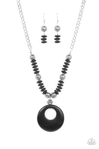 oasis-goddess-black-necklace-paparazzi-accessories