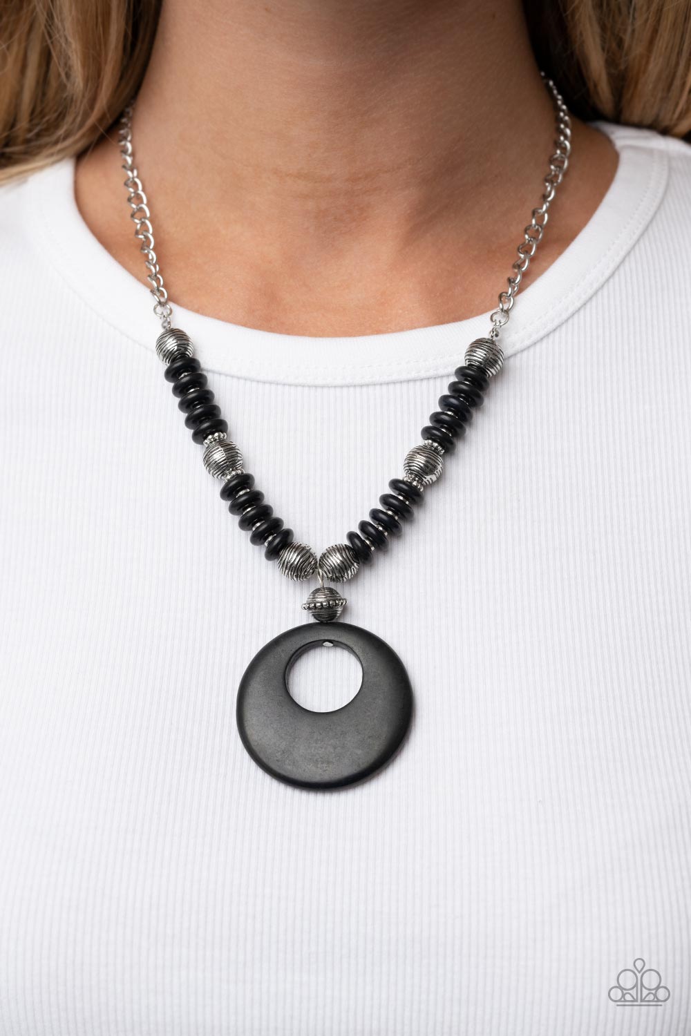 Oasis Goddess - Black Necklace - Paparazzi Accessories
