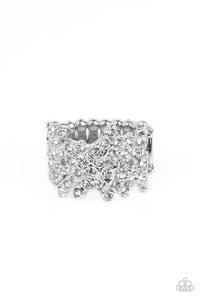 sizzling-shimmer-white-ring-paparazzi-accessories