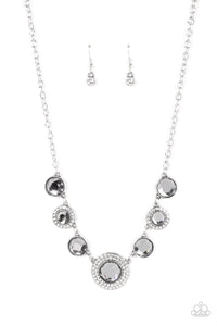 extravagant-extravaganza-silver-necklace-paparazzi-accessories