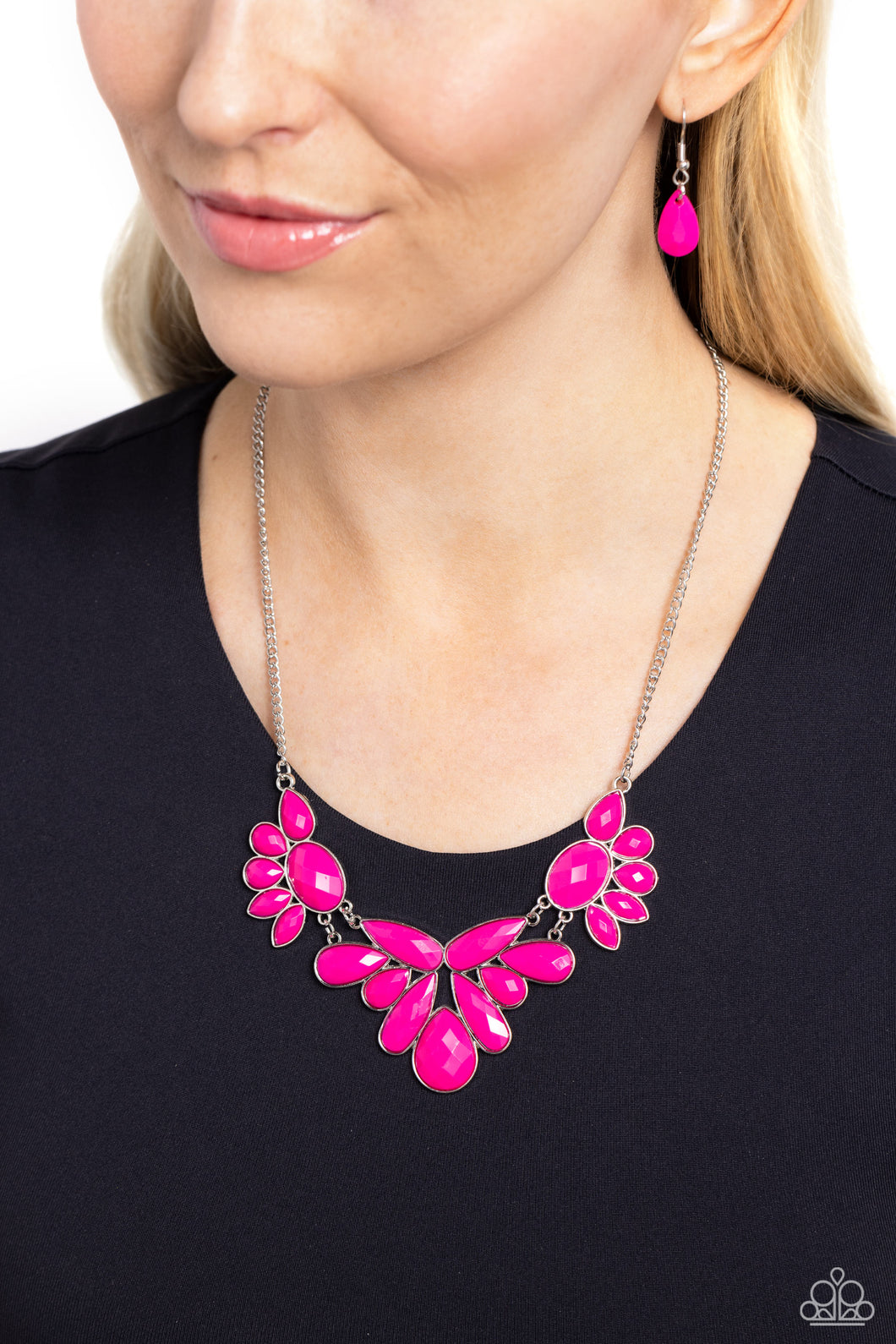 A Passing FAN-cy - Pink Necklace - Paparazzi Accessories