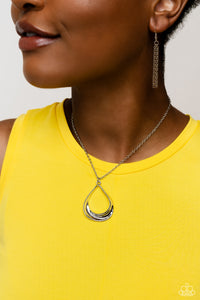 Subtle Season - Silver Necklace - Paparazzi Accessories