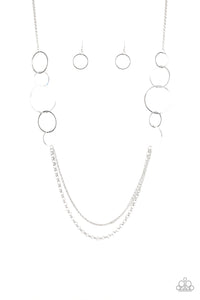 ring-in-the-radiance-silver-necklace-paparazzi-accessories
