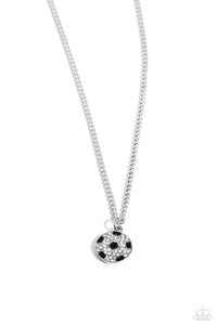 goalkeeper-glam-black-necklace-paparazzi-accessories