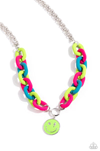 speed-smile-green-necklace-paparazzi-accessories