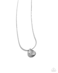 seashell-simplicity-silver-necklace-paparazzi-accessories