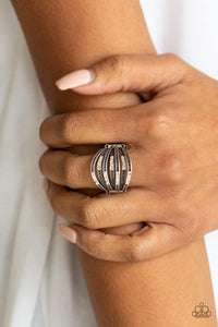 Securing My Finances - White Ring - Paparazzi Accessories - Sassysblingandthings